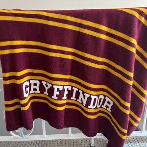 Gryffindor Knit Blanket